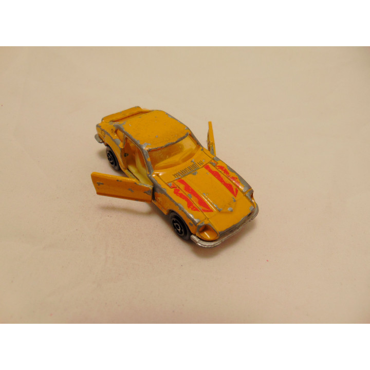 Datsun 260Z 1:60 Majorette 229 geelbruin