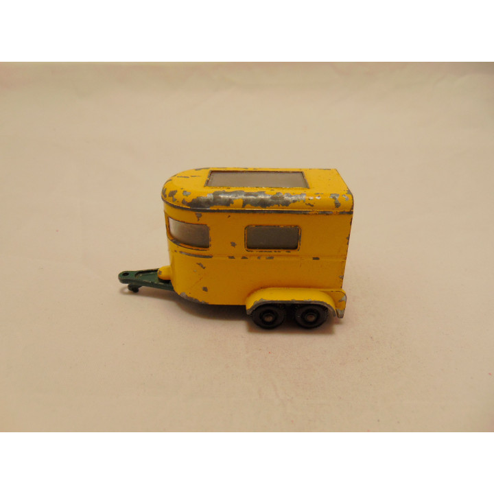 Paarden trailer Matchbox mb 43 geel