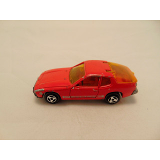 Porsche 924 1:60 Majorette 247 rood