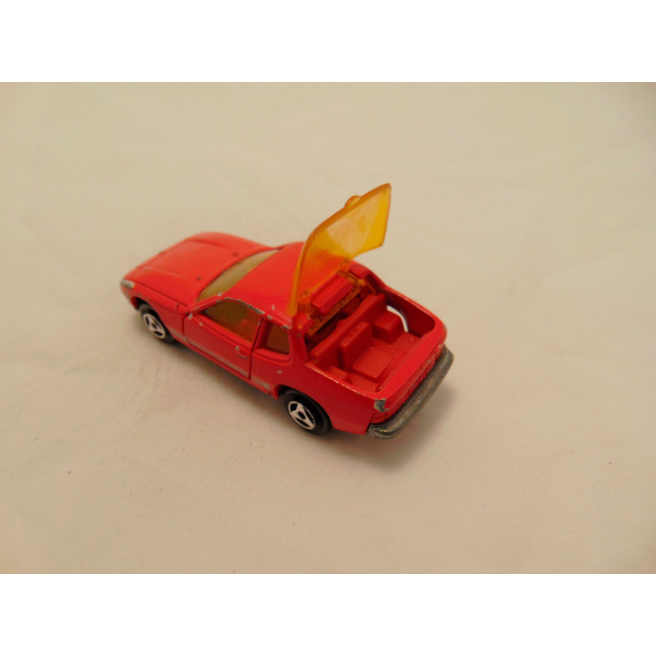 Porsche 924 Majorette rood