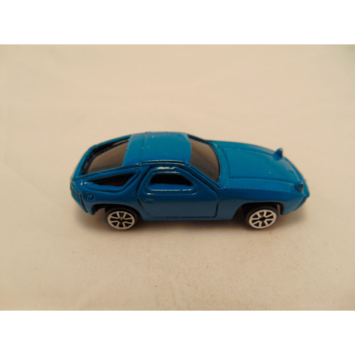 Porsche 928 1:64 blauw