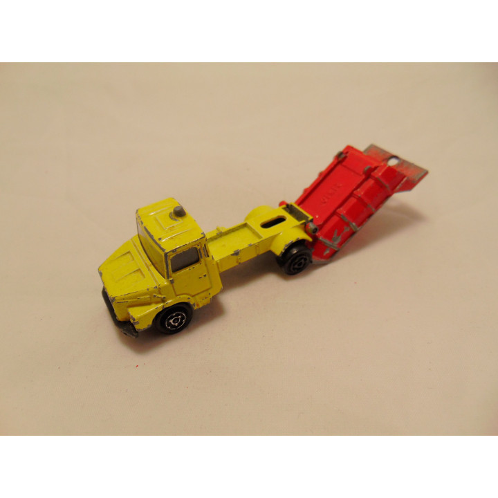 Scania kiepwagen 1:100 Majorette geel