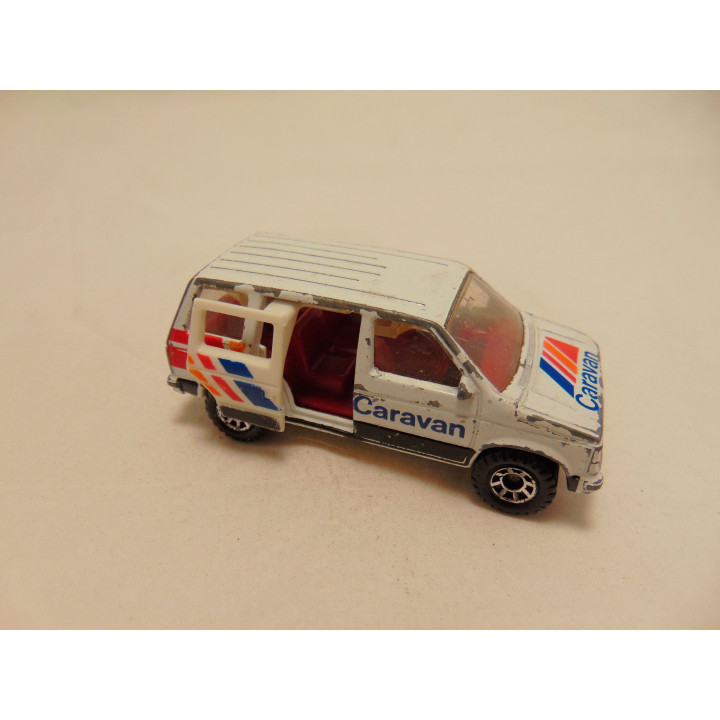 Dodge Caravan 1984 1:60 Matchbox wit