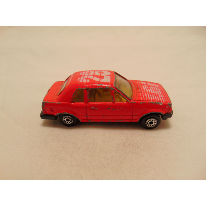 Ford Escort 1.6 1:64 MC Toys rood