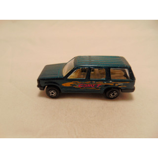 Ford Explorer 1990 1:64 Maisto donkergroen