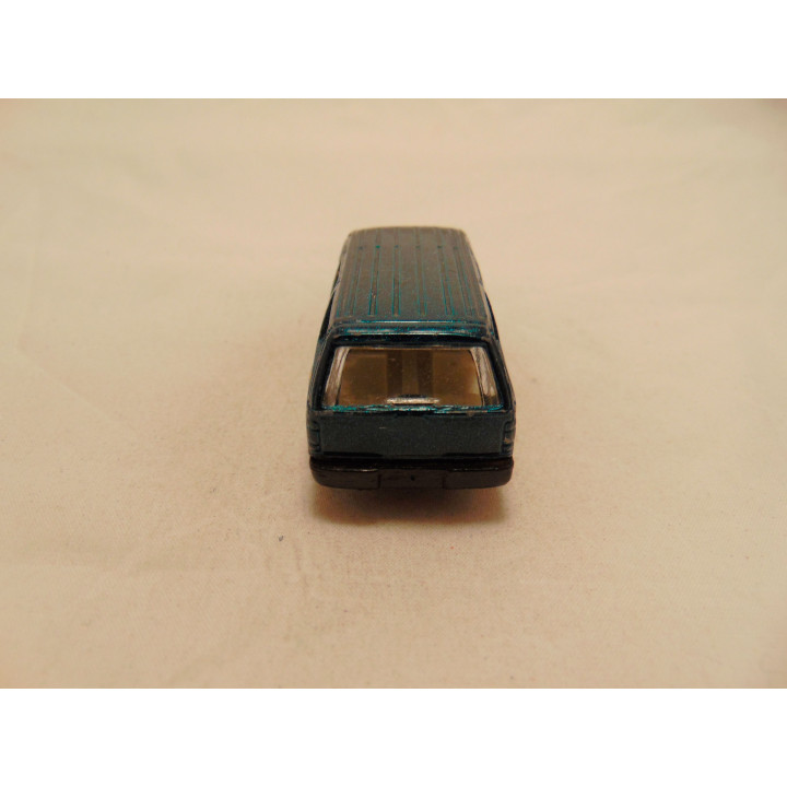 Ford Explorer 1990 1:64 Maisto donkergroen