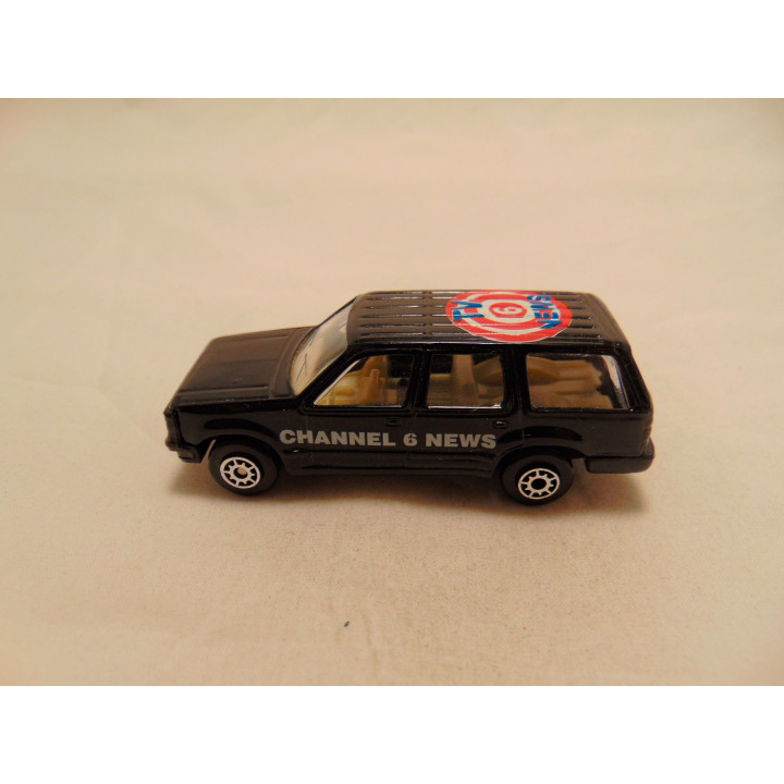 Ford Explorer 1990 Channel 6 news 1:64 Maisto zwart