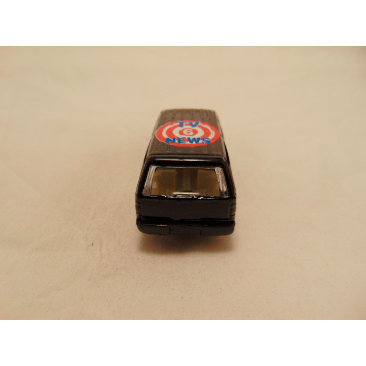 Ford Explorer 1990 Channel 6 news 1:64 Maisto zwart