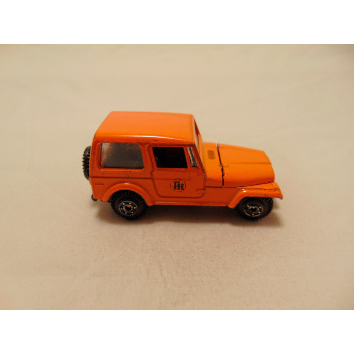 Jeep CJ7 Renegade SUV 1977 1:64 oranje