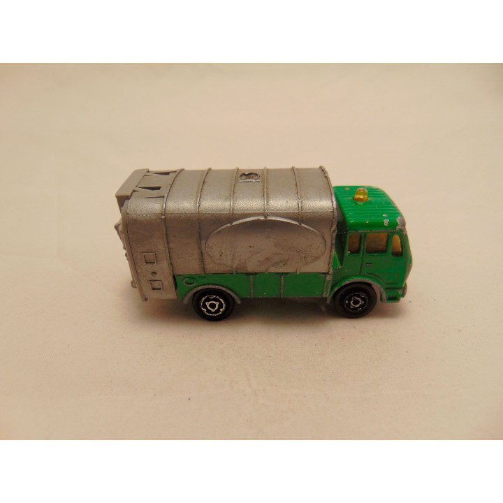 Mercedes Benz 1635 vuilniswagen Majorette 218