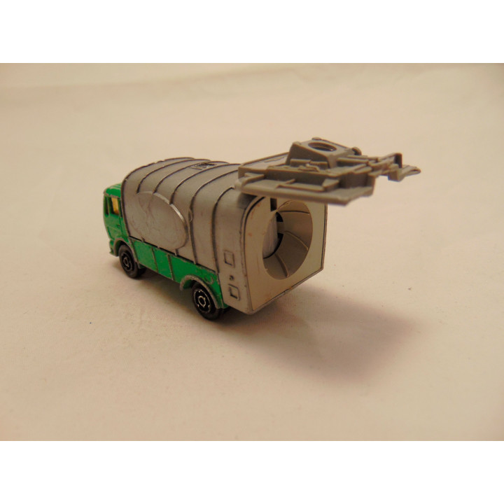 Mercedes Benz 1635 vuilniswagen Majorette 218