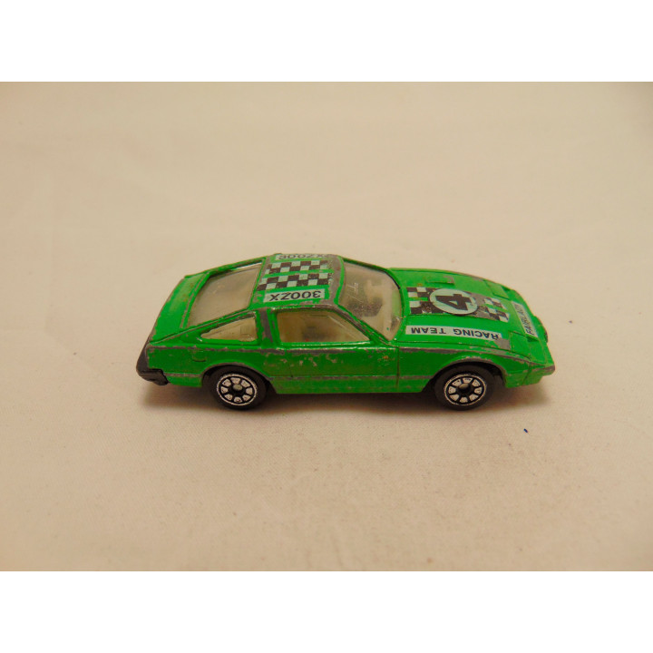 Nissan 300 ZX 1:64 groen