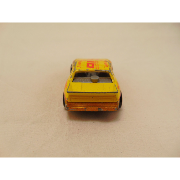 Pontiac Fiero Protech Rally Matchbox 1:55 geel Pontiac Fiero Protech Rally Matchbox 1:55 geel