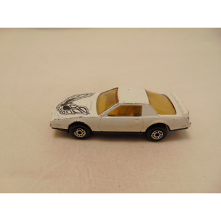 Pontiac Firebird SE 1:64 MC Toys wit