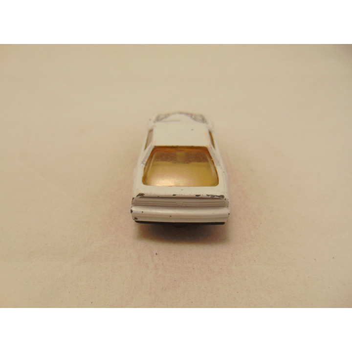Pontiac Firebird SE 1:64 MC Toys wit