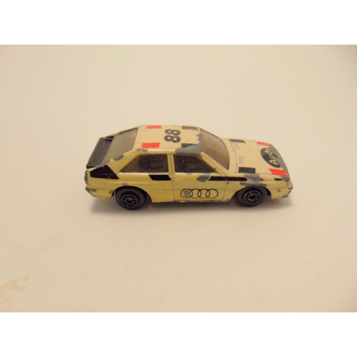Audi Quattro 1:64 MC Toys lichtgeel