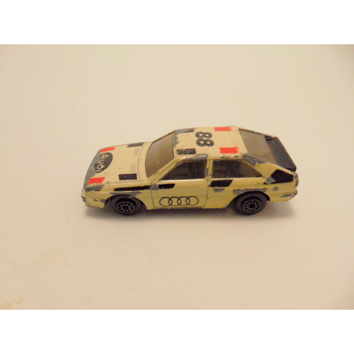 Audi Quattro 1:64 MC Toys lichtgeel
