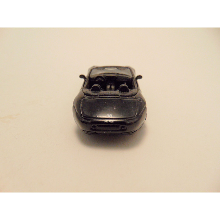 Bmw Z8 cabrio 1:64 Welly zwart