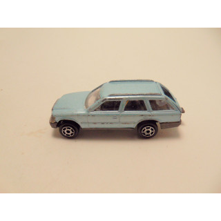 Mercedes 300TE Majorette 1:63 lichtblauw