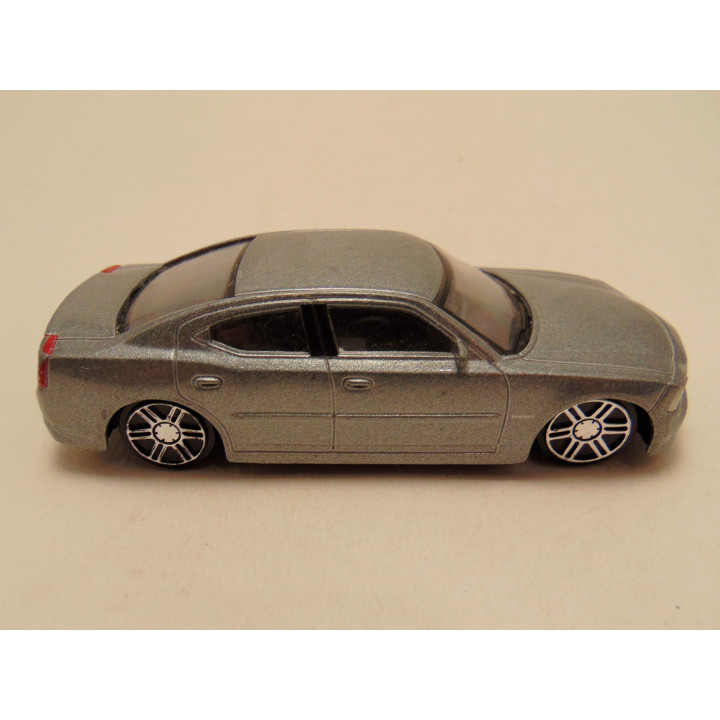 Dodge Charger 2006 1:43 Maisto zilvergrijs