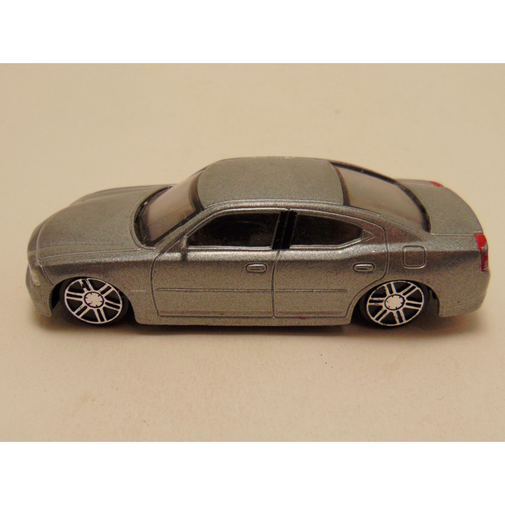 Dodge Charger 2006 1:43 Maisto zilvergrijs