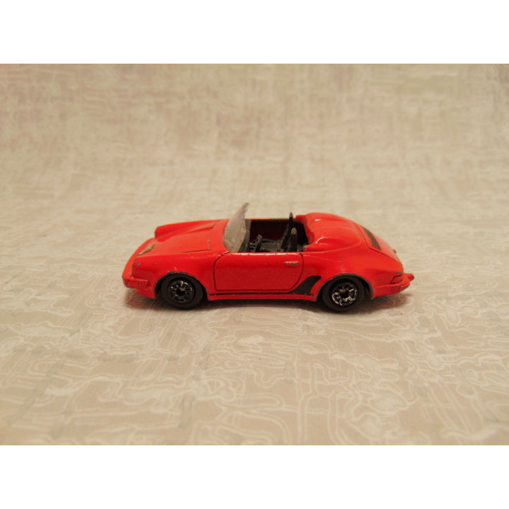 Porsche 911 speedster cabrio Maisto 1:64 rood