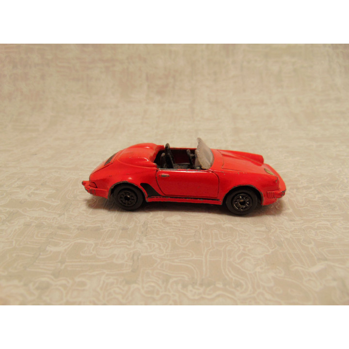 Porsche 911 speedster cabrio Maisto 1:64 rood