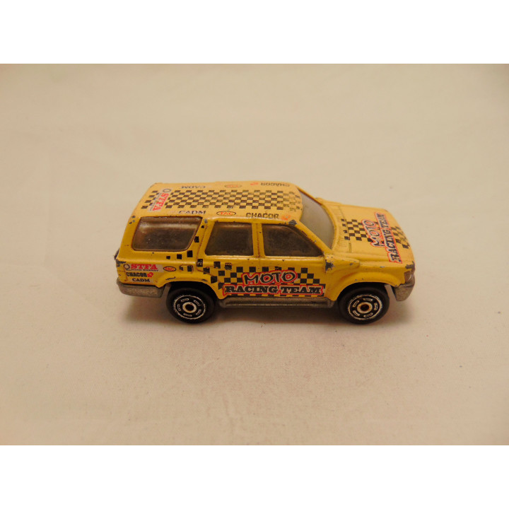 Toyota 4 Runner moto racing team 1:58 Majorette 276 cream