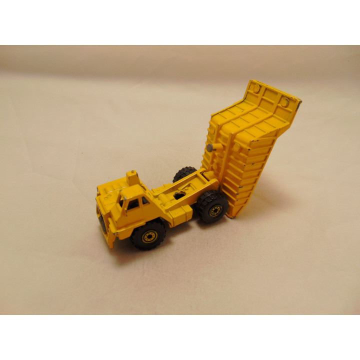 Caterpillar 769D dump truck Hot wheels 1982 geel
