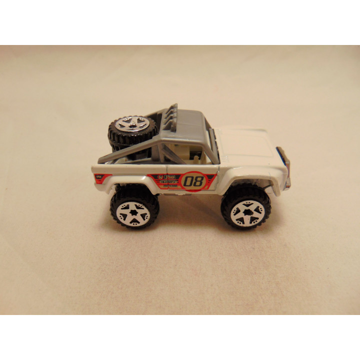 Ford Bronco Custom Hot wheels 2008-021 wit