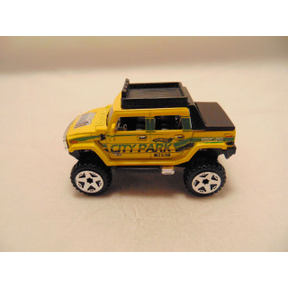 Hummer H2 Off Road 4x4 Hot wheels 2010 geel