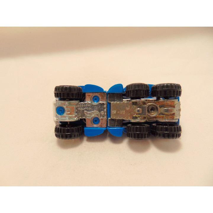 XS IVE Bash arena Extreme City 5 Pack Hot wheels 2002 blauw